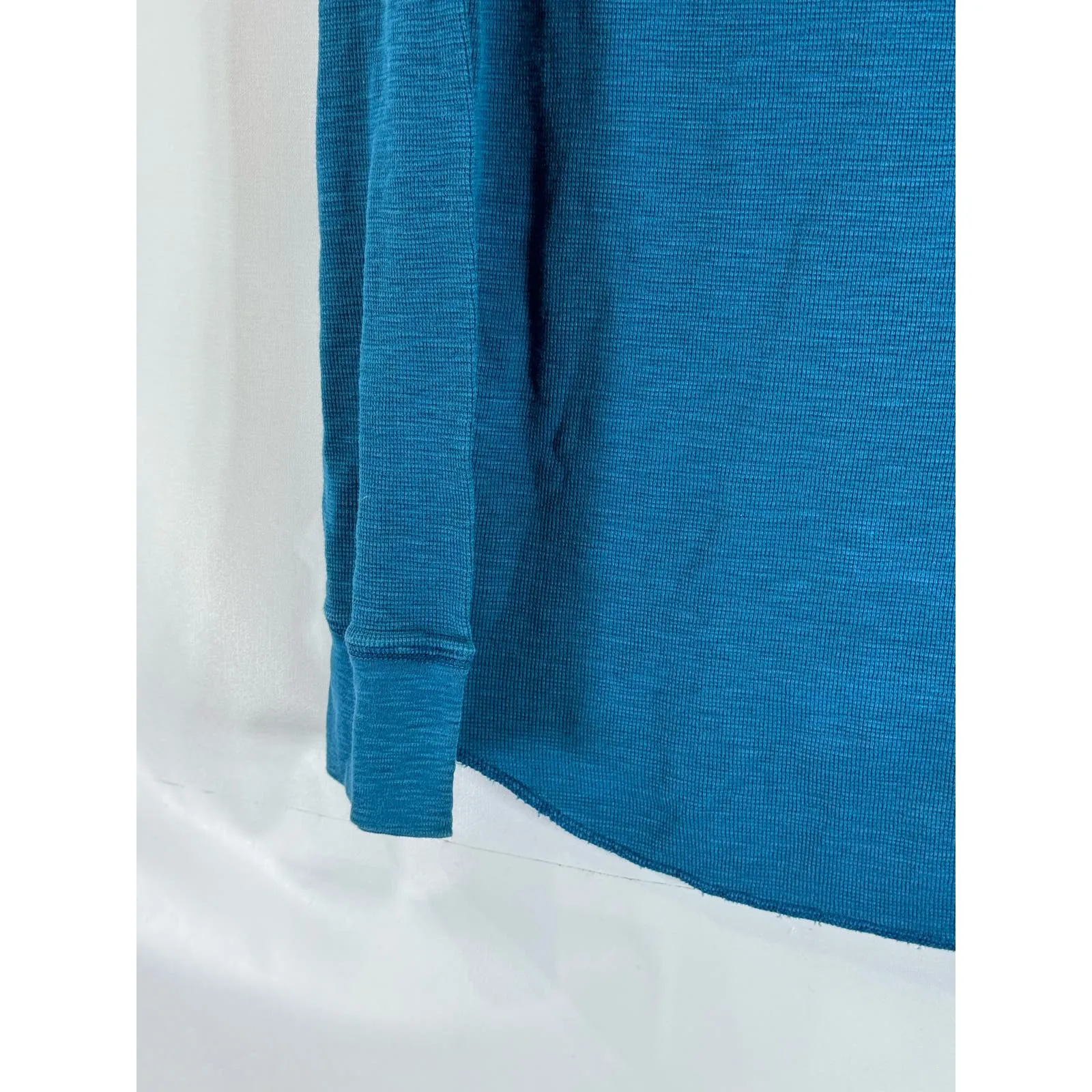 AMERICAN EAGLE OUTFITTERS Men's Blue Crewneck Athletic-Fit Thermal Shirt SZ M