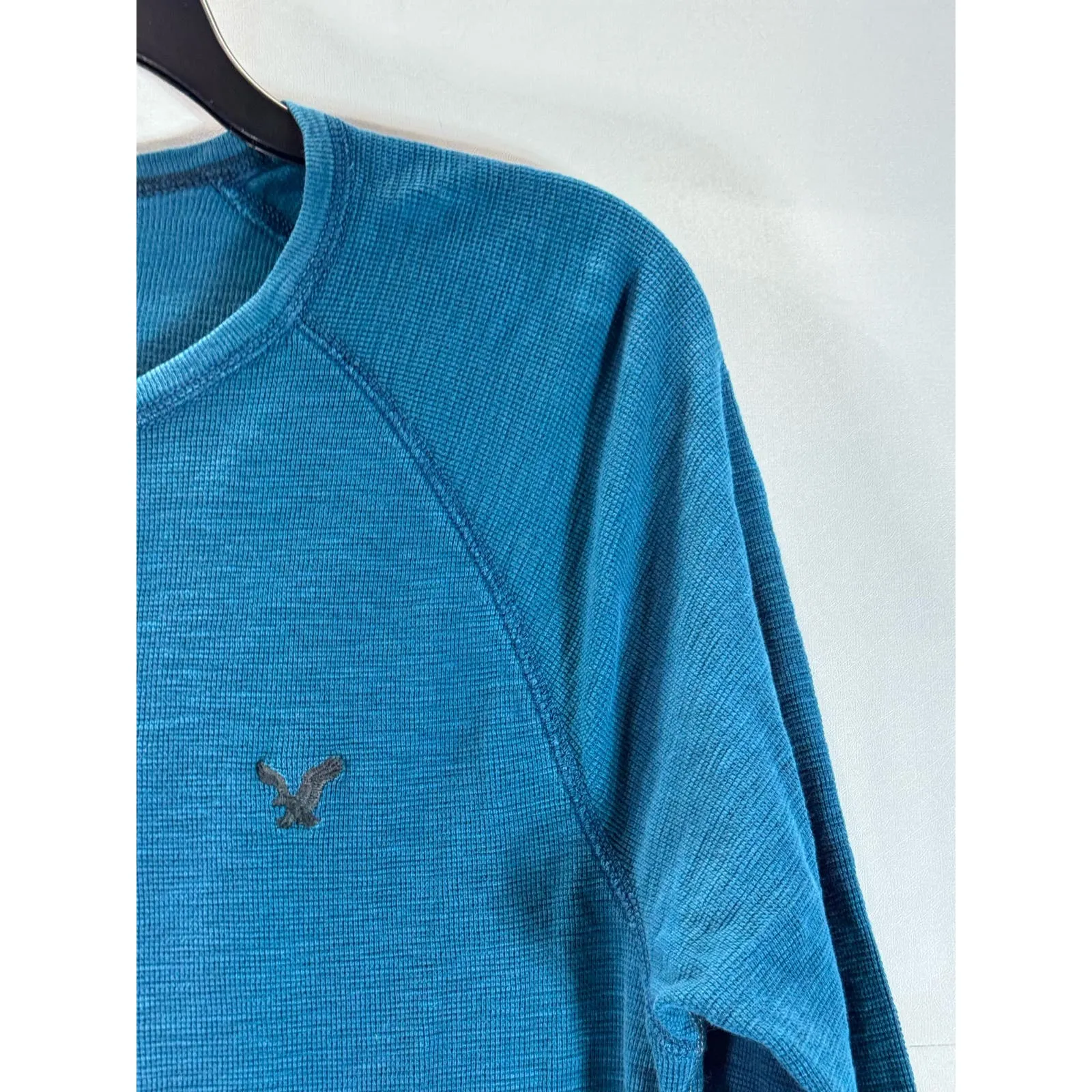 AMERICAN EAGLE OUTFITTERS Men's Blue Crewneck Athletic-Fit Thermal Shirt SZ M