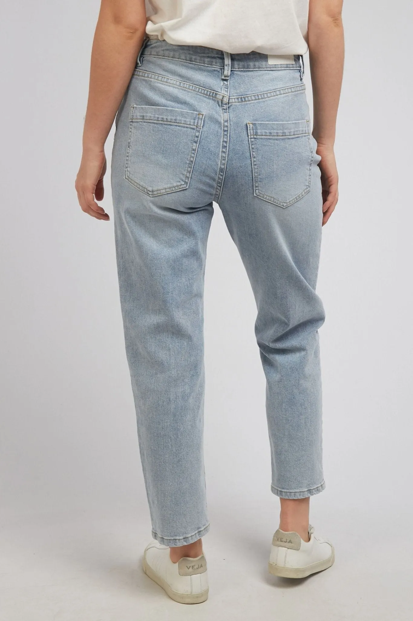 BARKLY STRAIGHT LEG JEAN - 55D0020