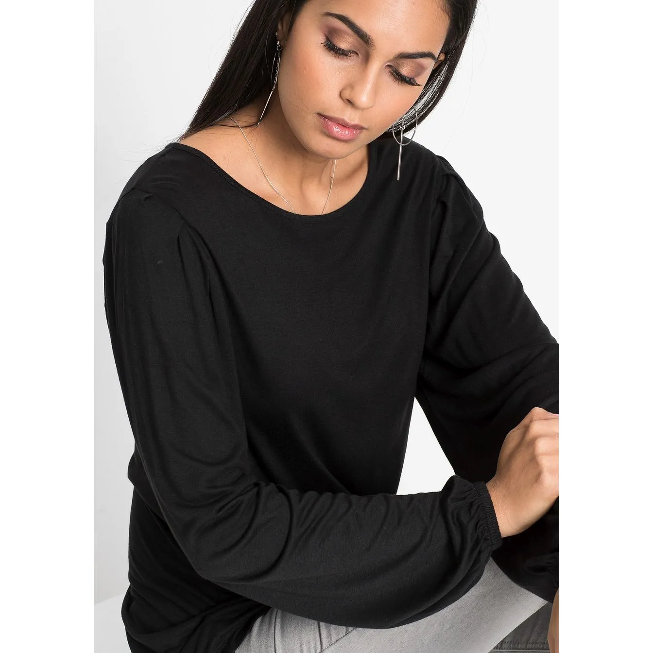 Bodyflirt Black Puff Sleeves Tunic