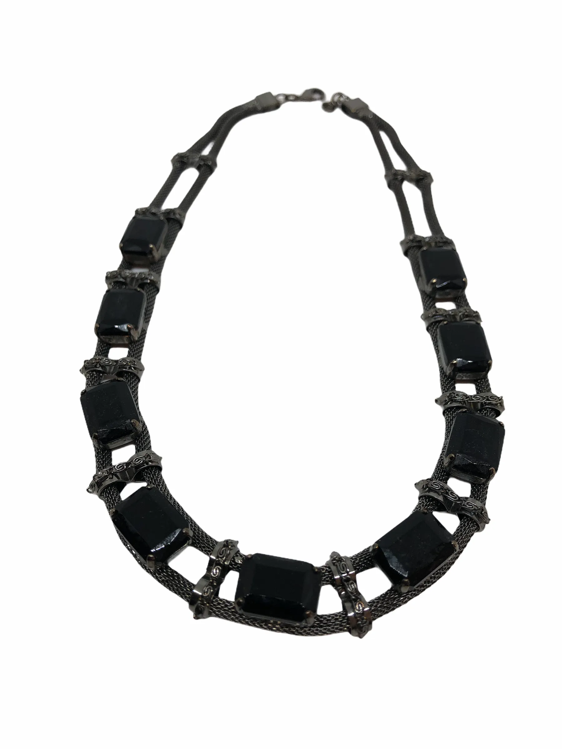 COLLANA PIETRE NERE