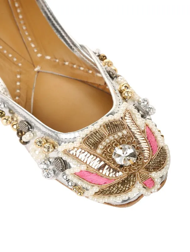 Phoenix - White Embroidered Leather Juttis