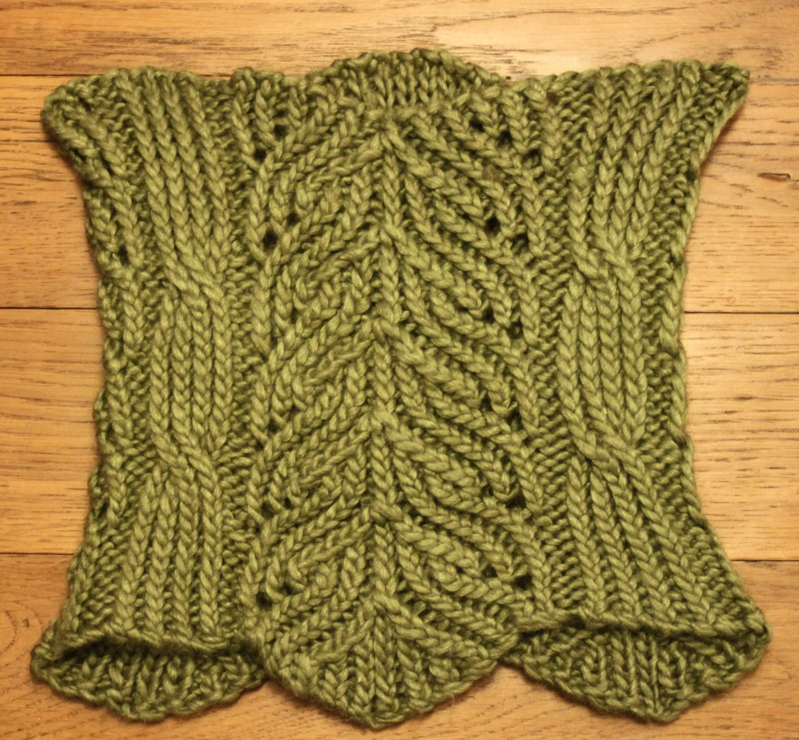 Tamesis Cowl in Fyberspates Chunky