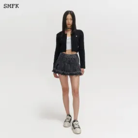 Wilderness Wandering Black Pleated Short Skirt